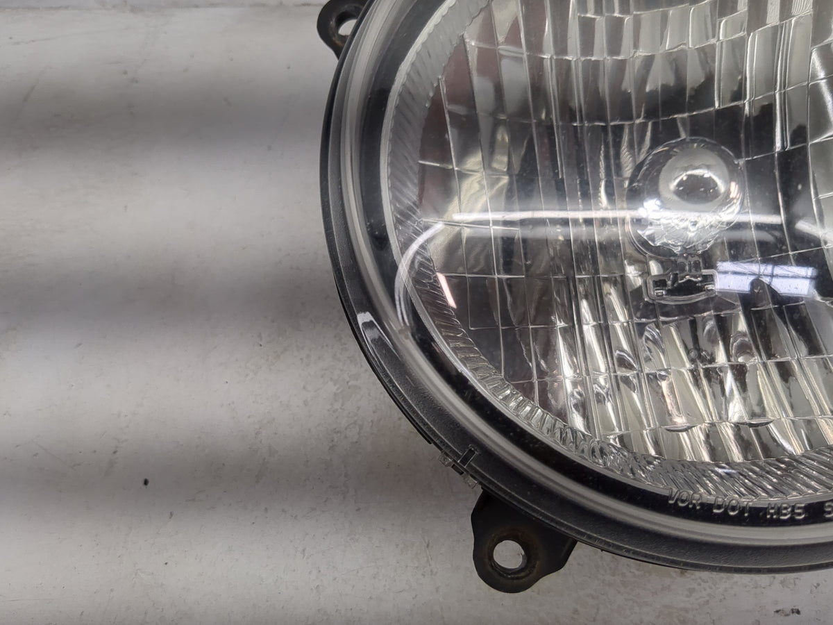2002-2004 Jeep Liberty Driver Left Oem Head Light Headlight Lamp Black - Oemusedautoparts1.com