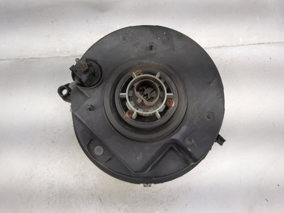 2002-2004 Jeep Liberty Driver Left Oem Head Light Headlight Lamp Black - Oemusedautoparts1.com