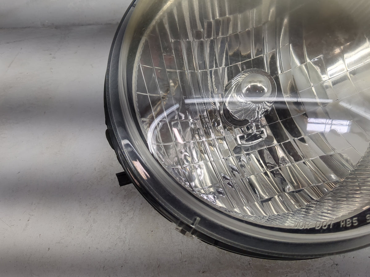 2002-2004 Jeep Liberty Passenger Right Oem Head Light Headlight Lamp 1501761 - Oemusedautoparts1.com