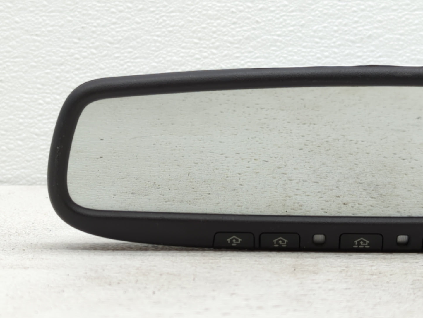 2004 Jeep Liberty Interior Rear View Mirror Replacement OEM P/N:E11028008 Fits OEM Used Auto Parts - Oemusedautoparts1.com