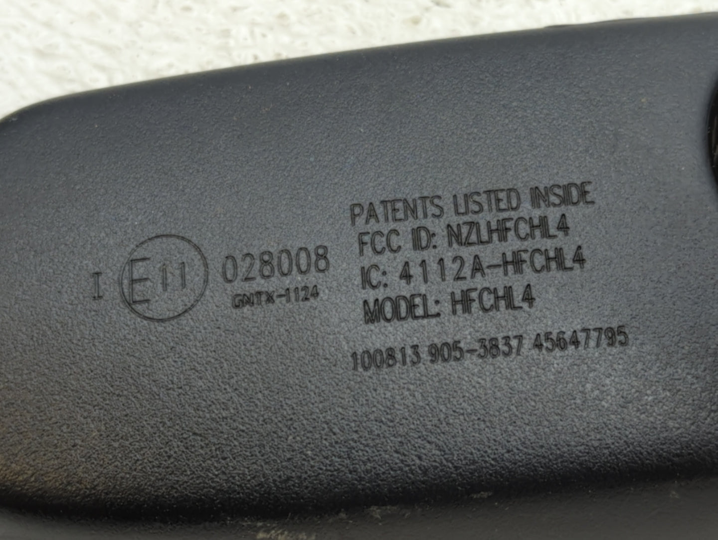 2004 Jeep Liberty Interior Rear View Mirror Replacement OEM P/N:E11028008 Fits OEM Used Auto Parts - Oemusedautoparts1.com