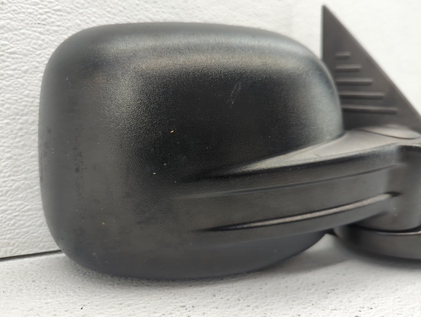 2002-2007 Jeep Liberty Passenger Side View Mirror - Right Door Mirror OEM Used - Oemusedautoparts1.com
