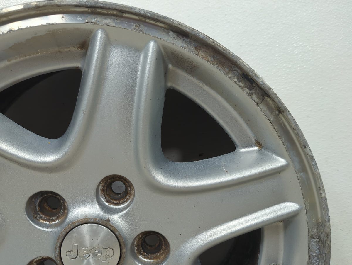 2004 Jeep Liberty Oem Wheel Rim 5042414 - Oemusedautoparts1.com