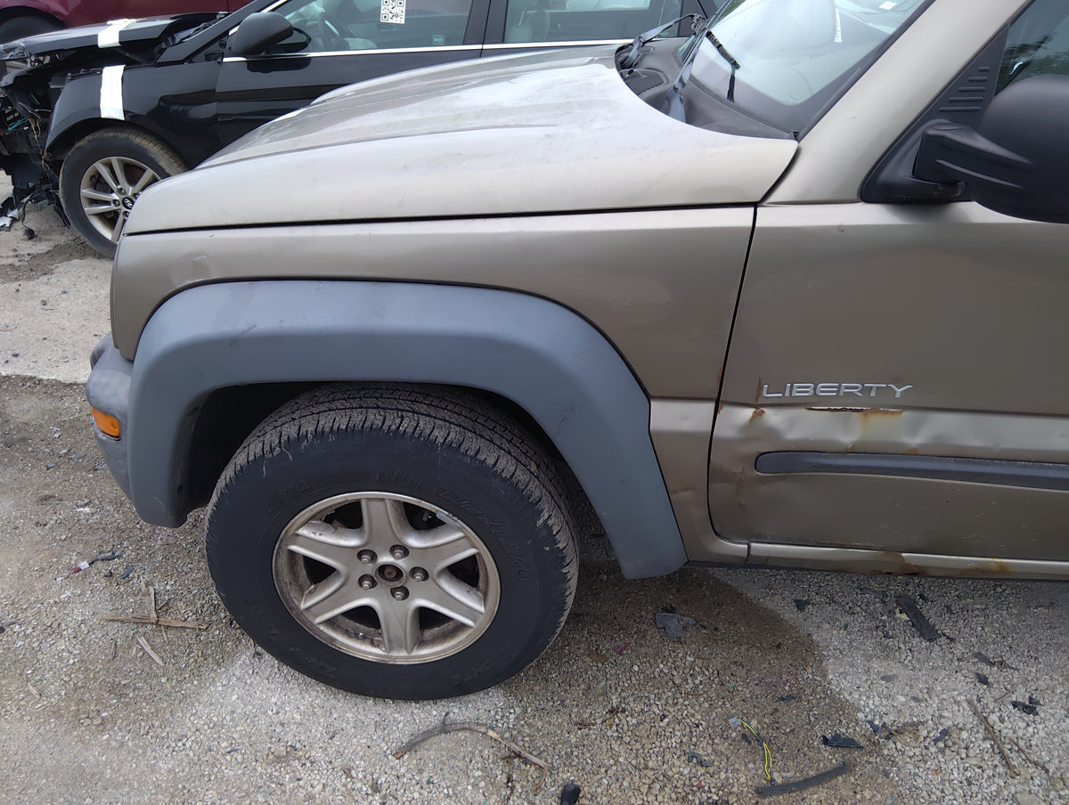 2002-2004 Jeep Liberty Driver Fender 5042441 - Oemusedautoparts1.com