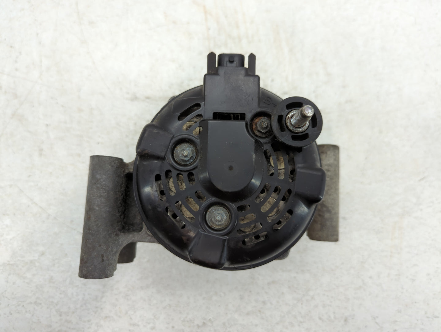 2004 Jeep Liberty Alternator Replacement Generator Charging Assembly Engine OEM P/N:TN104210-1901 23136231 Fits OEM Used Aut