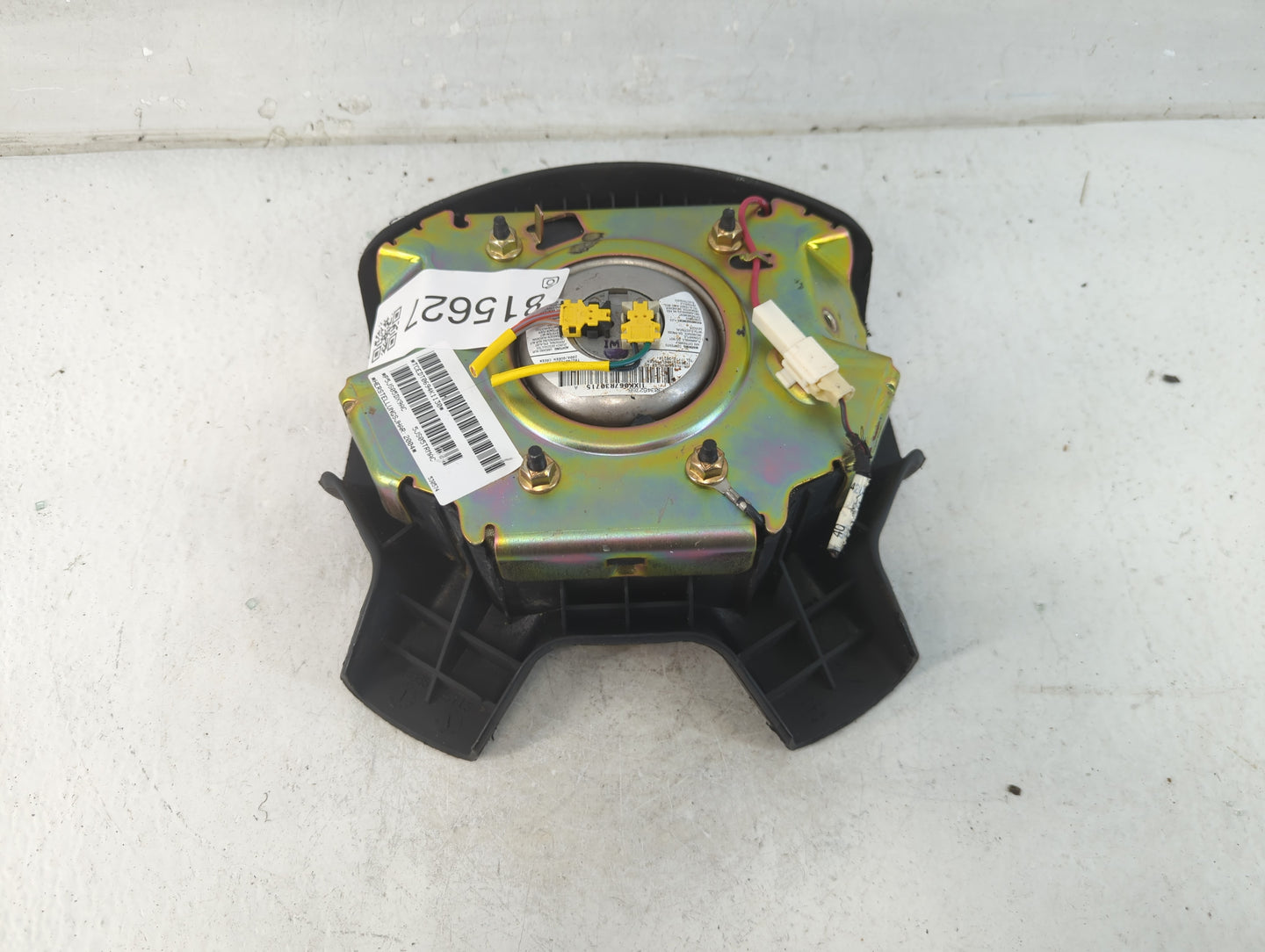 2004 Jeep Liberty Air Bag Driver Left Steering Wheel Mounted Fits OEM Used Auto Parts - Oemusedautoparts1.com