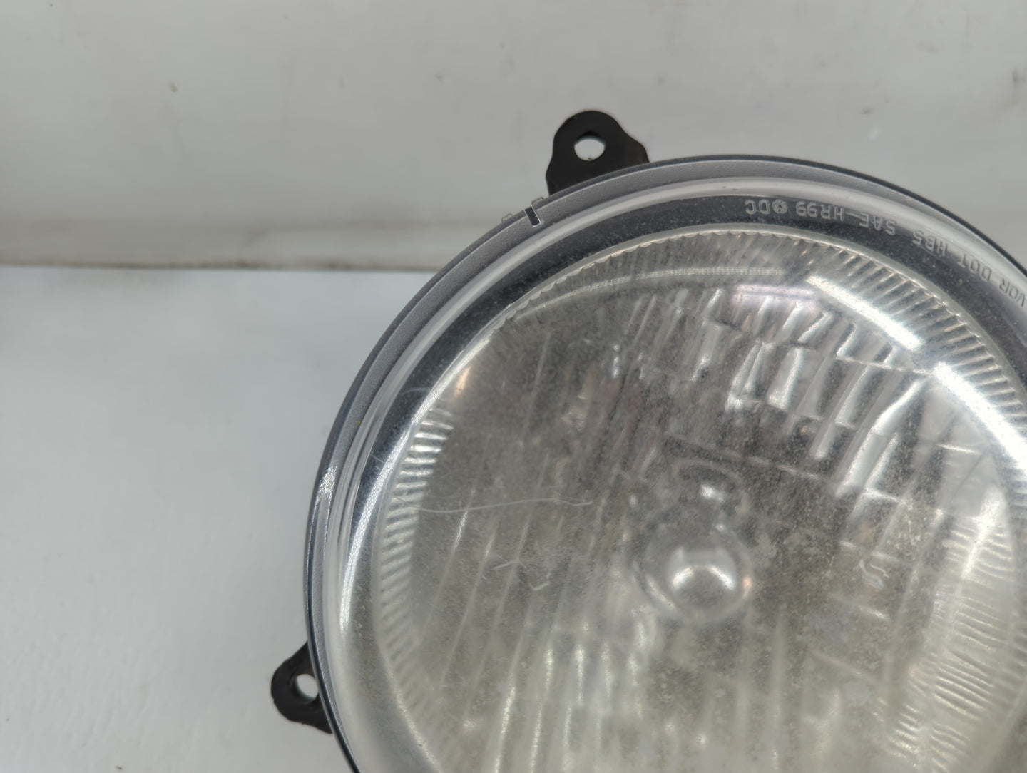 2002-2004 Jeep Liberty Passenger Right Oem Head Light Headlight Lamp - Oemusedautoparts1.com