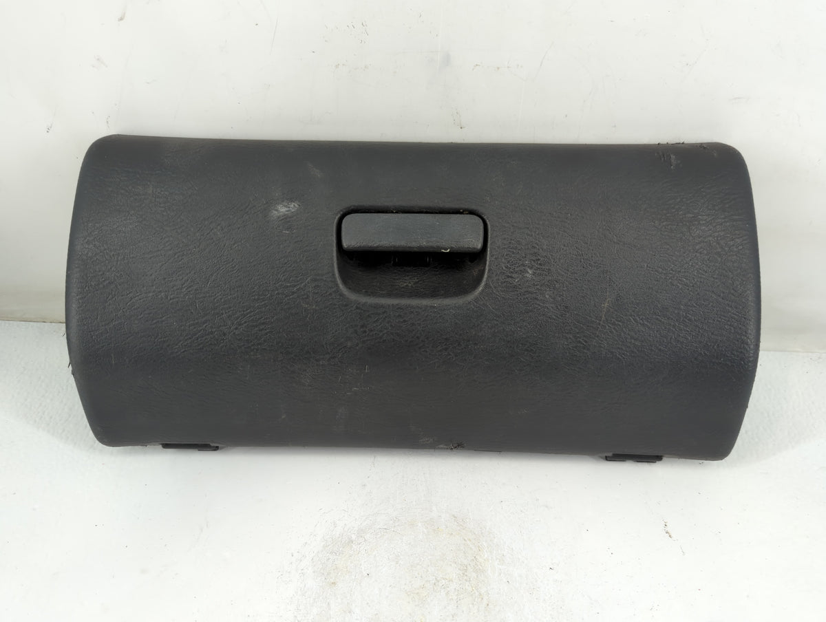 2004 Jeep Liberty Passenger Glove Box Door Storage Compartment 815675 - Oemusedautoparts1.com