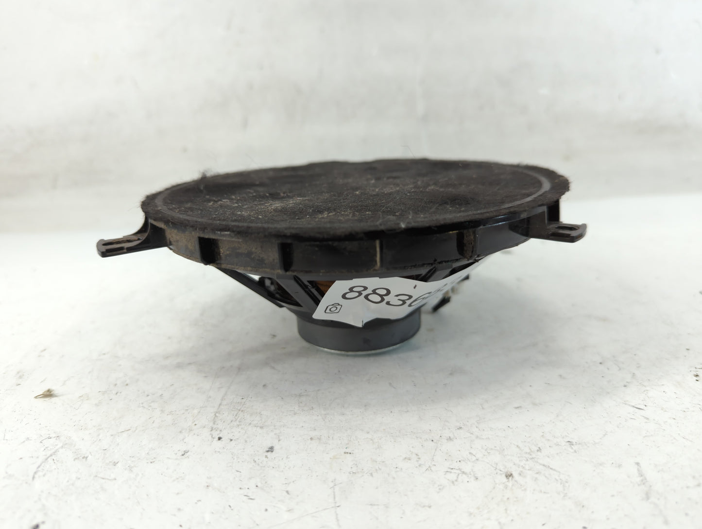 2004 Jeep Liberty Speaker/subwoofer - Oemusedautoparts1.com
