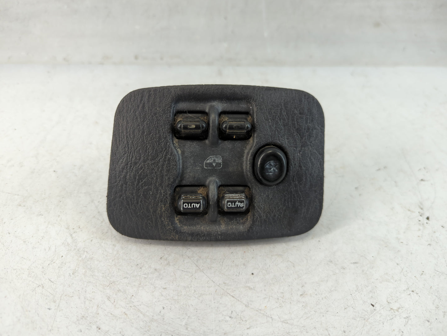 2004 Jeep Liberty Passenger Right Power Window Switch P5gp27xdvah - Oemusedautoparts1.com