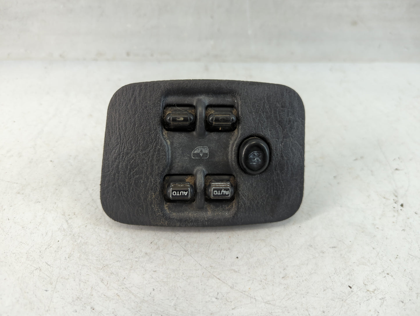 2004 Jeep Liberty Passenger Right Power Window Switch P5gp27xdvah - Oemusedautoparts1.com