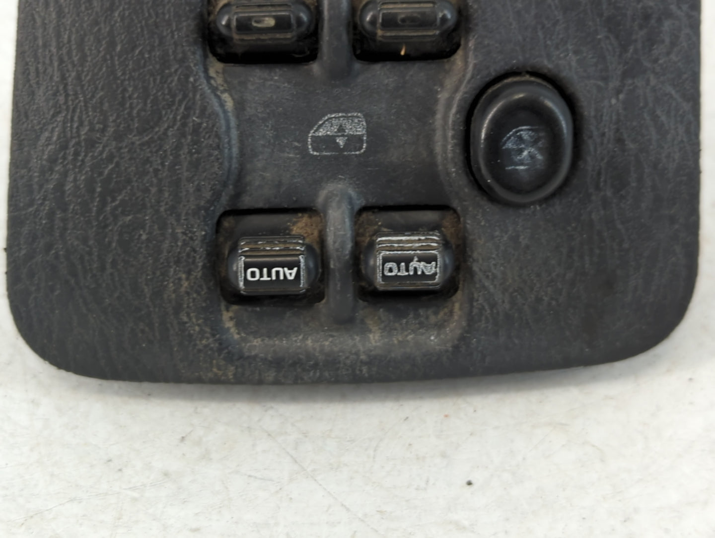 2004 Jeep Liberty Passenger Right Power Window Switch P5gp27xdvah - Oemusedautoparts1.com