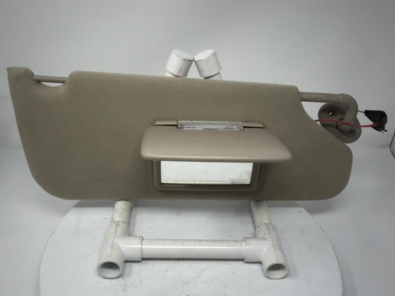 2004 Jeep Liberty Sun Visor Shade Replacement Passenger Right Mirror Fits Fits 2005 2006 2007 OEM Used Auto Parts - Oemuseda