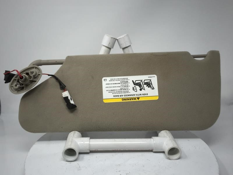 2004 Jeep Liberty Sun Visor Shade Replacement Passenger Right Mirror Fits Fits 2005 2006 2007 OEM Used Auto Parts - Oemuseda