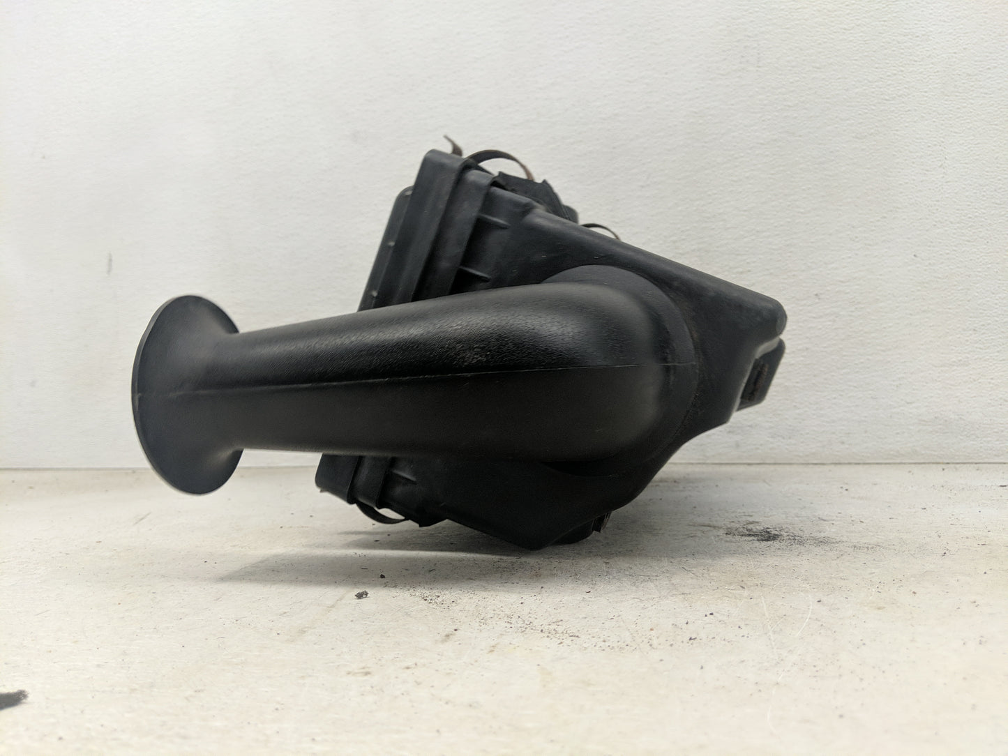 2001-2004 Jeep Wrangler Air Cleaner Intake-duct Hose Tube - Oemusedautoparts1.com
