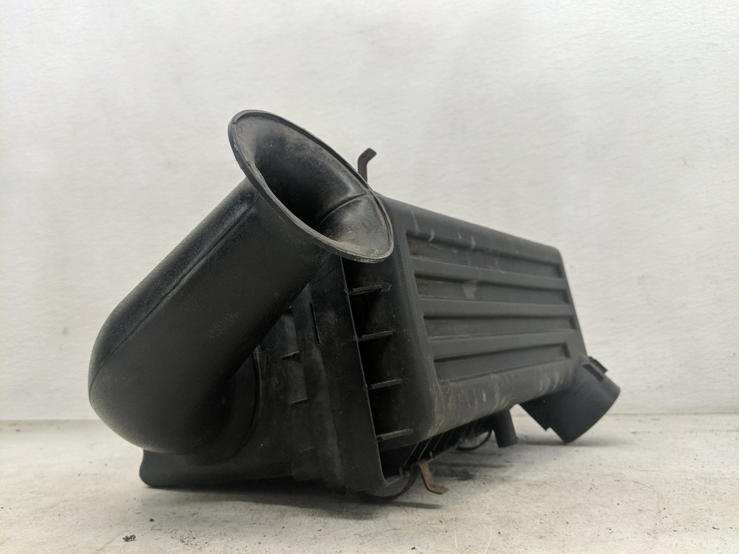2001-2004 Jeep Wrangler Air Cleaner Intake-duct Hose Tube - Oemusedautoparts1.com