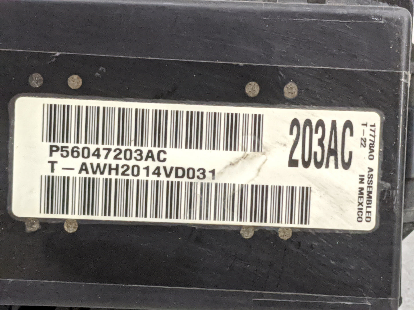 2003-2006 Jeep Wrangler Fusebox Fuse Box Panel Relay Module P/N:P56047203AC Fits Fits 2003 2004 2005 2006 OEM Used Auto Part