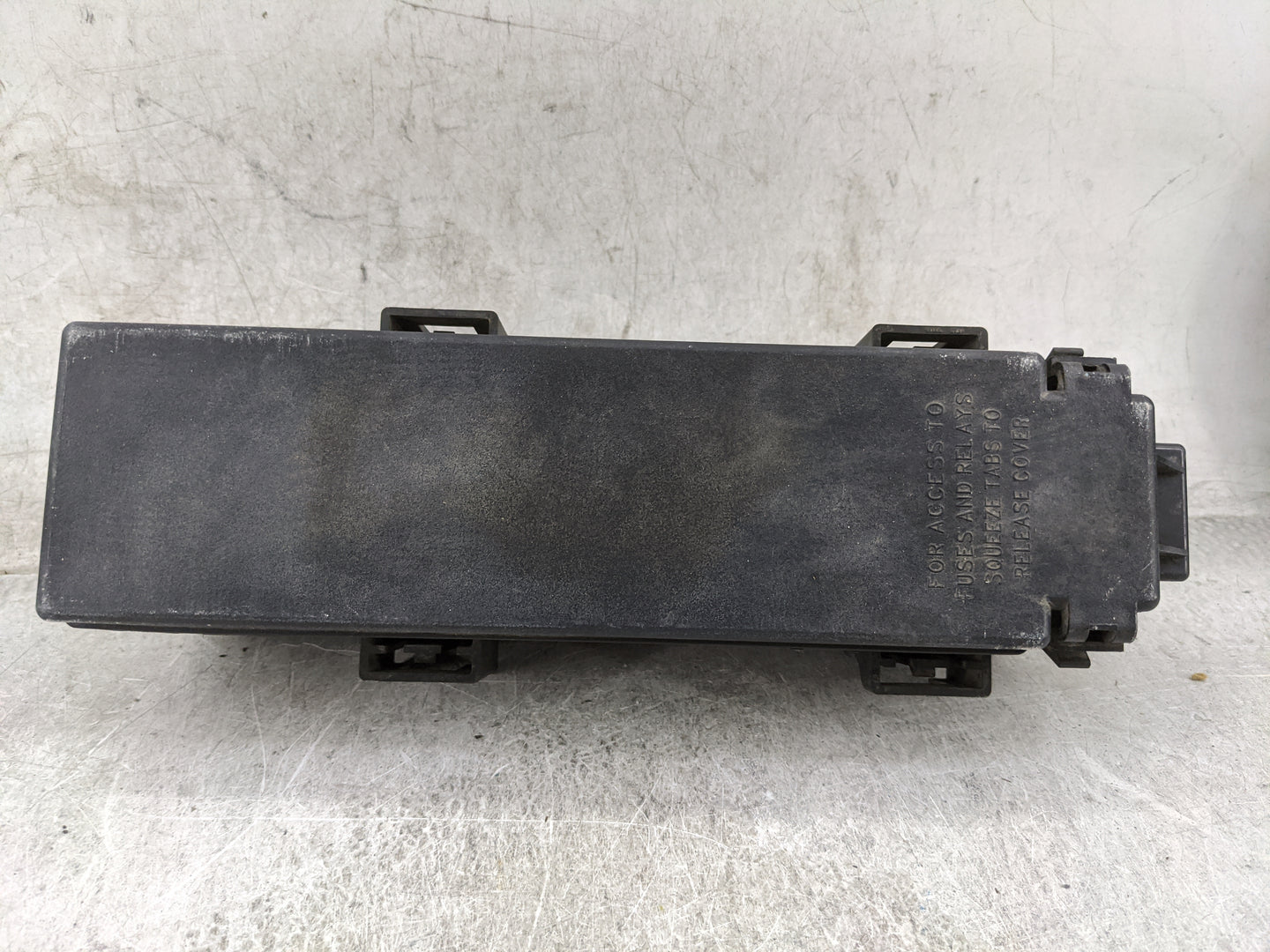 2003-2006 Jeep Wrangler Fusebox Fuse Box Panel Relay Module P/N:P56047203AC Fits Fits 2003 2004 2005 2006 OEM Used Auto Part
