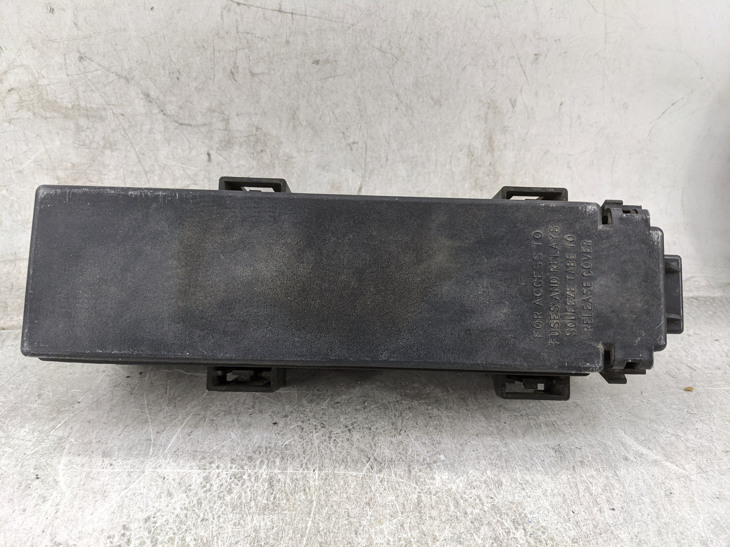 2003-2006 Jeep Wrangler Fusebox Fuse Box Panel Relay Module P/N:P56047203AC Fits Fits 2003 2004 2005 2006 OEM Used Auto Part