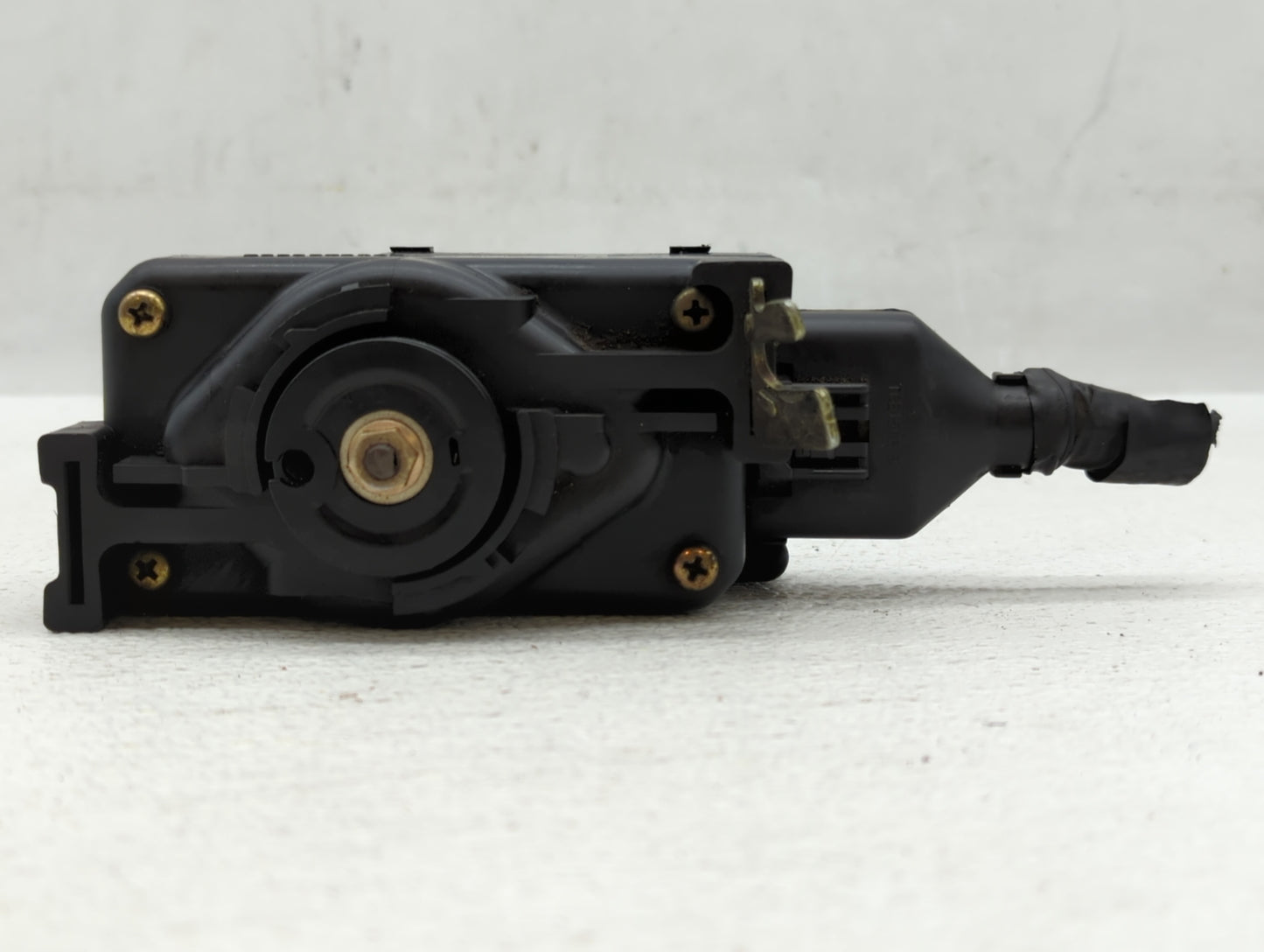 2001-2006 Kia Optima Chassis Control Module Ccm Bcm Body Control - Oemusedautoparts1.com