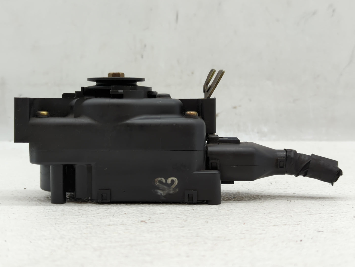 2001-2006 Kia Optima Chassis Control Module Ccm Bcm Body Control - Oemusedautoparts1.com