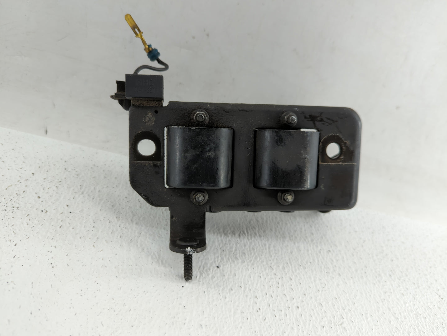 2001-2005 Kia Rio Ignition Coil Igniter Pack - Oemusedautoparts1.com
