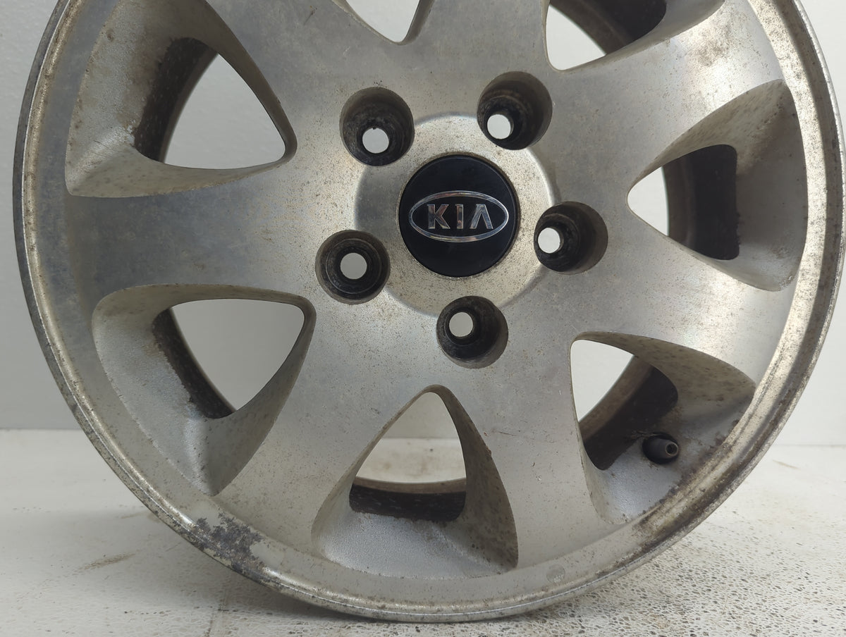 2004-2005 Kia Sedona Oem Wheel Rim 1092325 - Oemusedautoparts1.com
