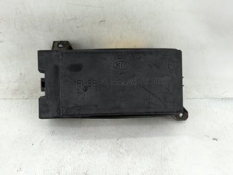 compare product 2002-2005 Kia Sedona Fusebox Fuse Box Panel Relay Module P/N:0K52Y-66-760 Fits Fits 2002 2003 2004 2005 OEM Used Auto Parts