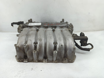 2002-2005 Kia Sedona Air Intake Manifold P/N:39600 Fits Fits 2002 2003 2004 2005 OEM Used Auto Parts - Oemusedautoparts1.com