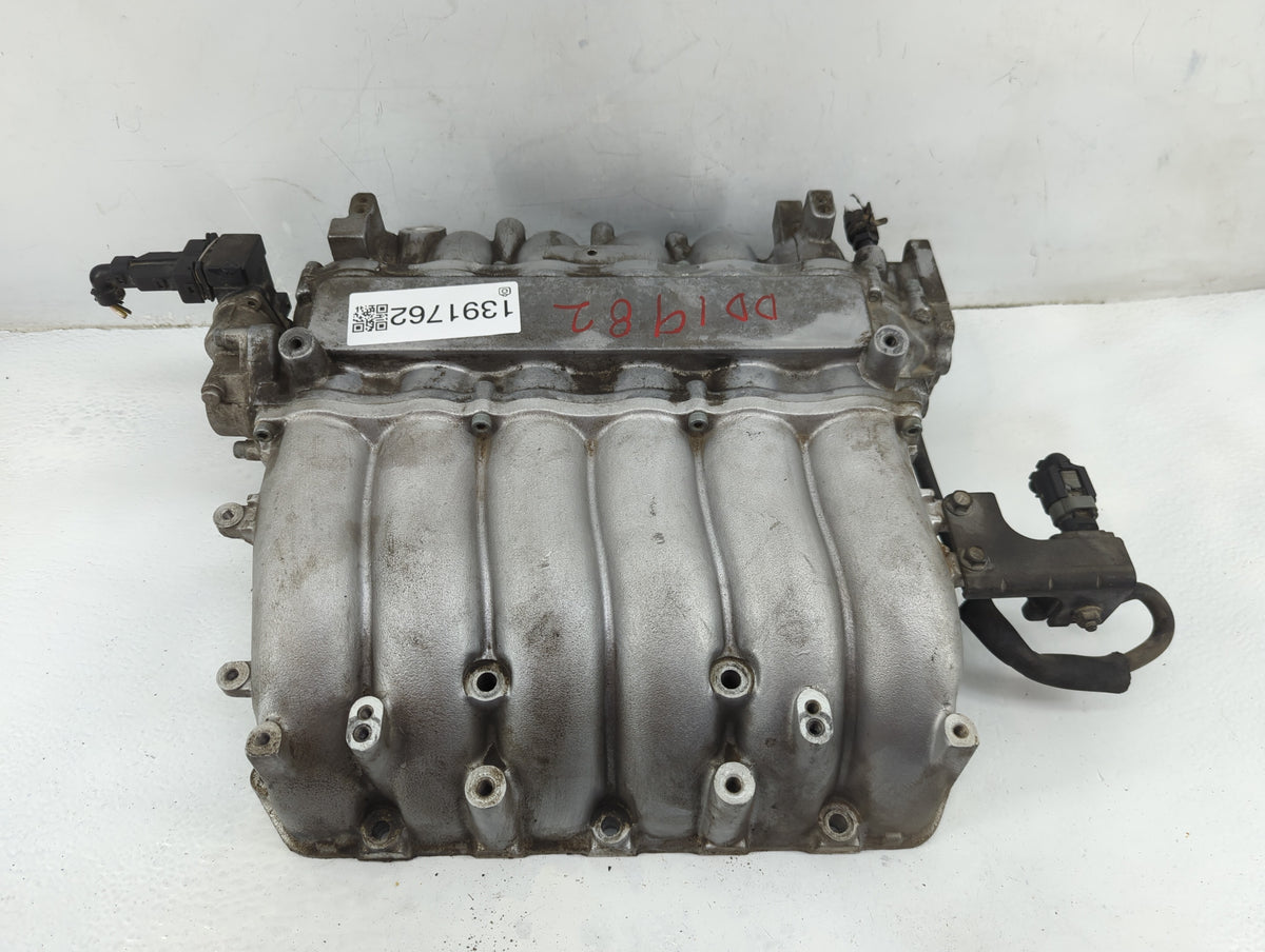 2002-2005 Kia Sedona Air Intake Manifold P/N:39600 Fits Fits 2002 2003 2004 2005 OEM Used Auto Parts - Oemusedautoparts1.com