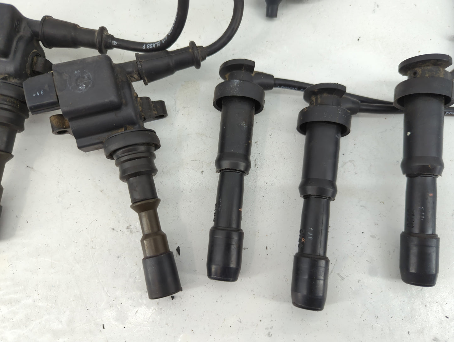 2002-2005 Kia Sedona Ignition Coil Igniter Pack - Oemusedautoparts1.com