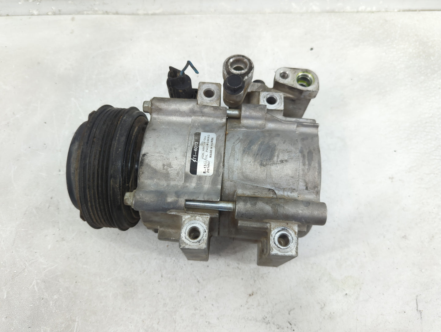 2002-2005 Kia Sedona Air Conditioning A/c Ac Compressor Oem - Oemusedautoparts1.com