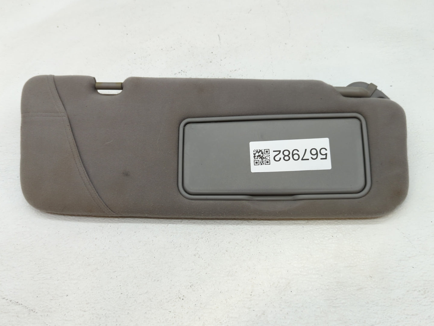 2002-2005 Kia Sedona Sun Visor Shade Replacement Driver Left Mirror Fits Fits 2002 2003 2004 2005 OEM Used Auto Parts - Oemu