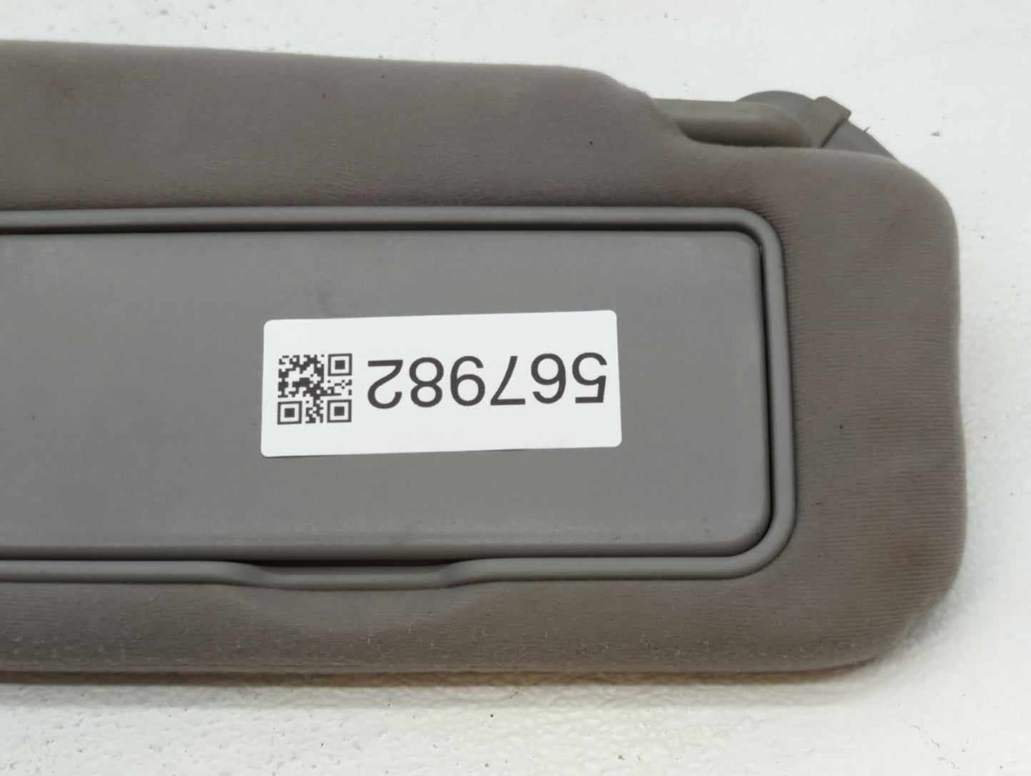 2002-2005 Kia Sedona Sun Visor Shade Replacement Driver Left Mirror Fits Fits 2002 2003 2004 2005 OEM Used Auto Parts - Oemu