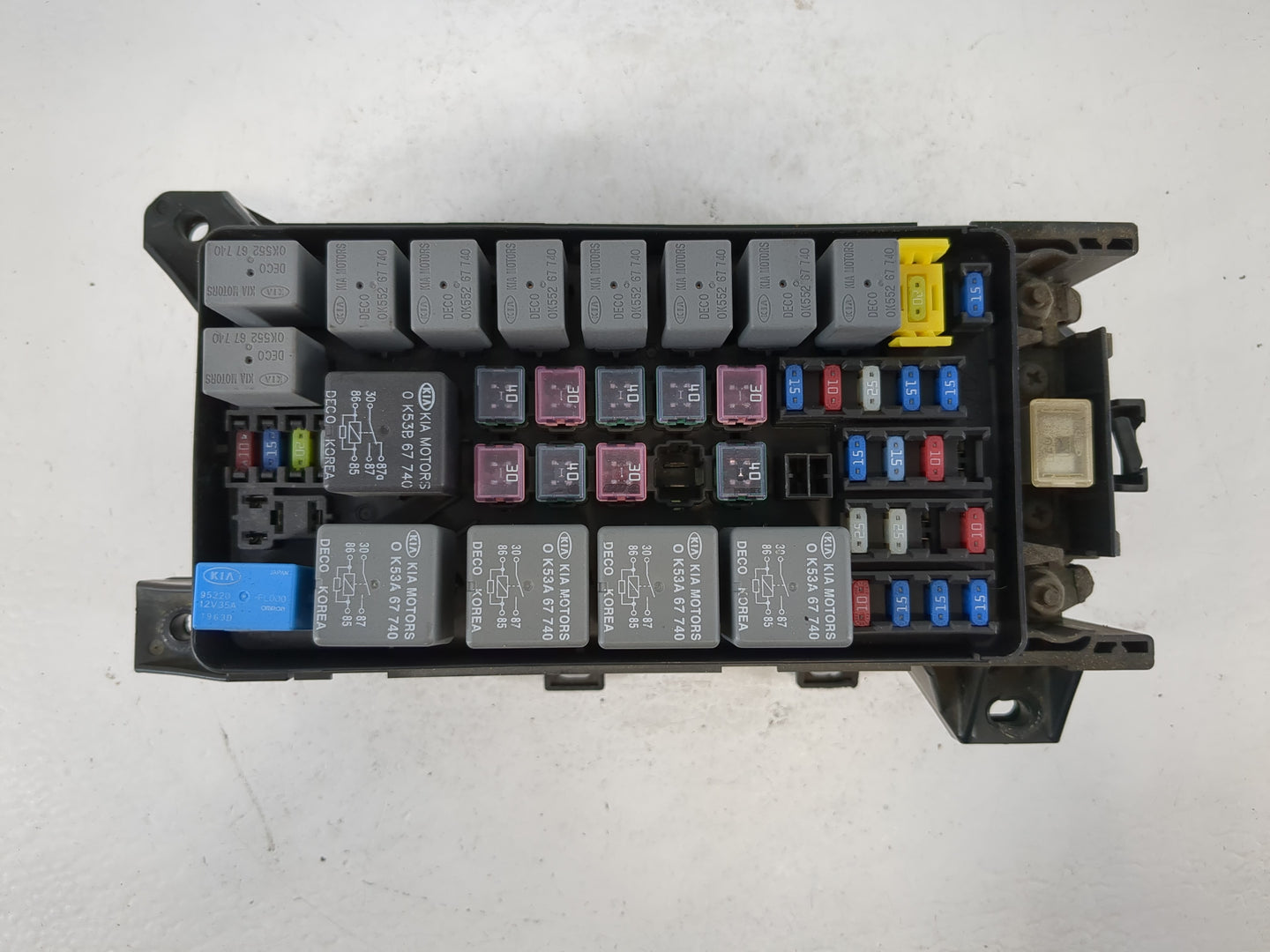 2003-2006 Kia Sorento Fusebox Fuse Box Panel Relay Module P/N:91160-3E000 Fits Fits 2003 2004 2005 2006 OEM Used Auto Parts 