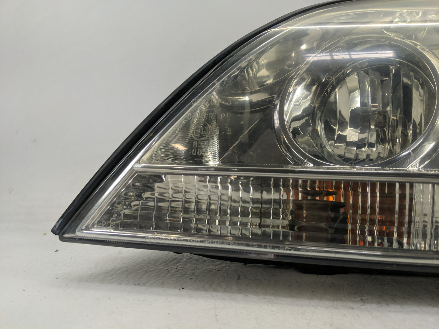 2003-2004 Kia Sorento Driver Left Oem Head Light Headlight Lamp - Oemusedautoparts1.com