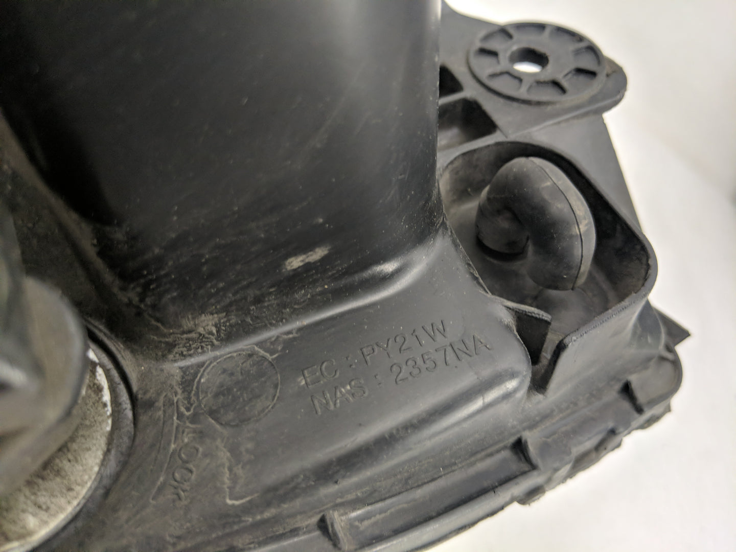 2003-2004 Kia Sorento Driver Left Oem Head Light Headlight Lamp - Oemusedautoparts1.com