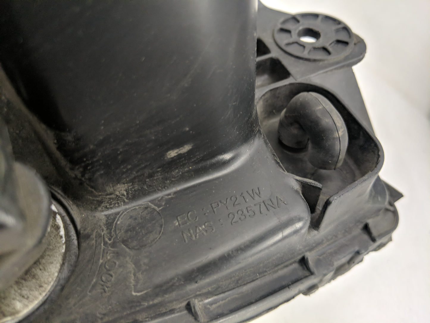 2003-2004 Kia Sorento Driver Left Oem Head Light Headlight Lamp - Oemusedautoparts1.com