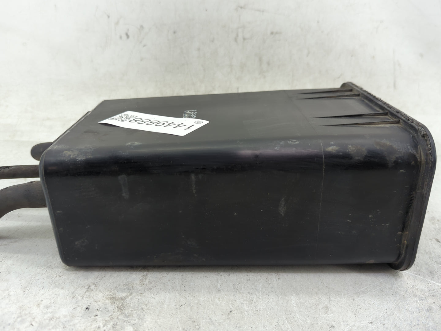 2004 Kia Sorento Fuel Vapor Charcoal Canister - Oemusedautoparts1.com