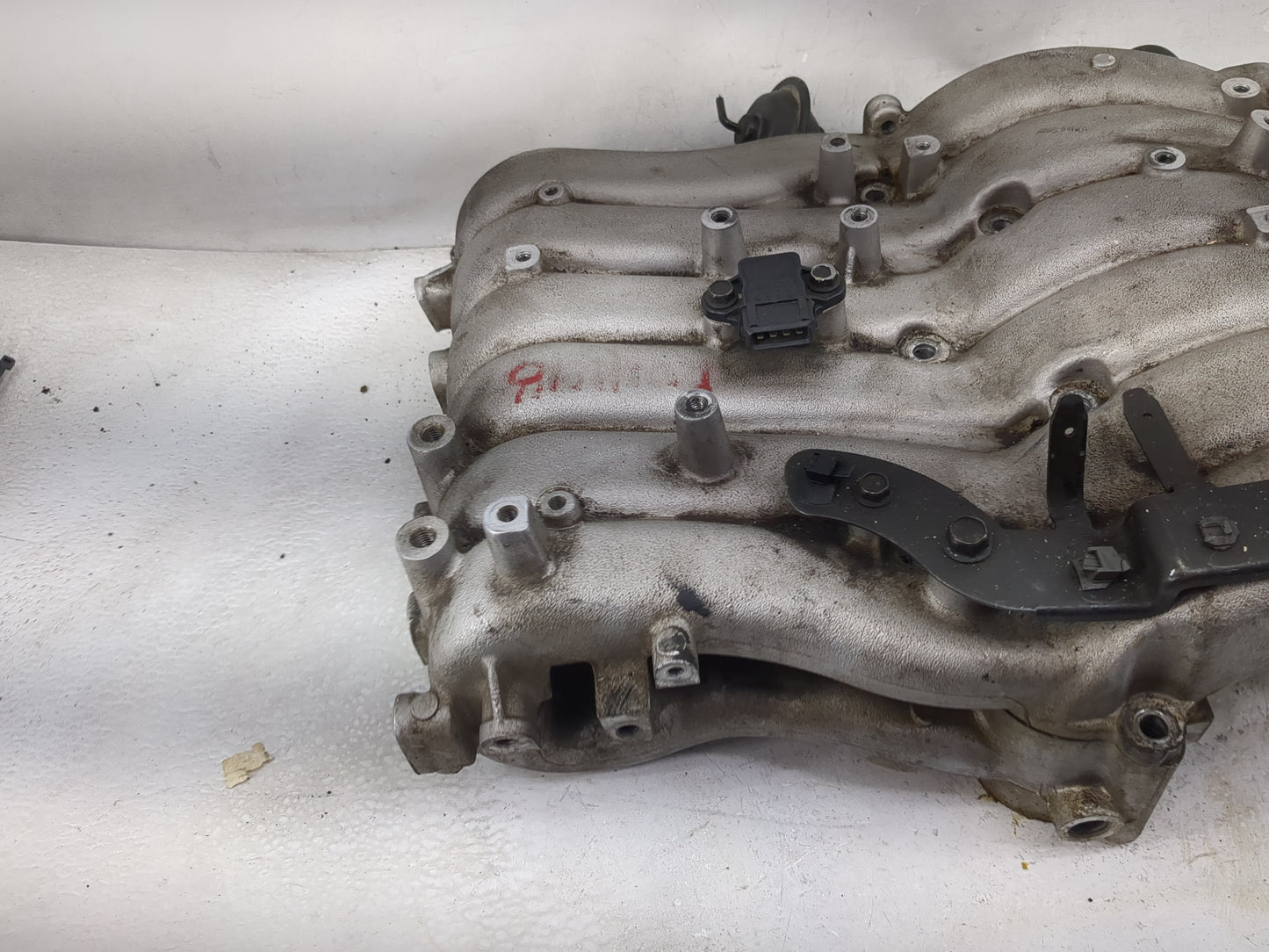 2003-2006 Kia Sorento Air Intake Manifold P/N:0C16 Fits Fits 2003 2004 2005 2006 OEM Used Auto Parts - Oemusedautoparts1.com
