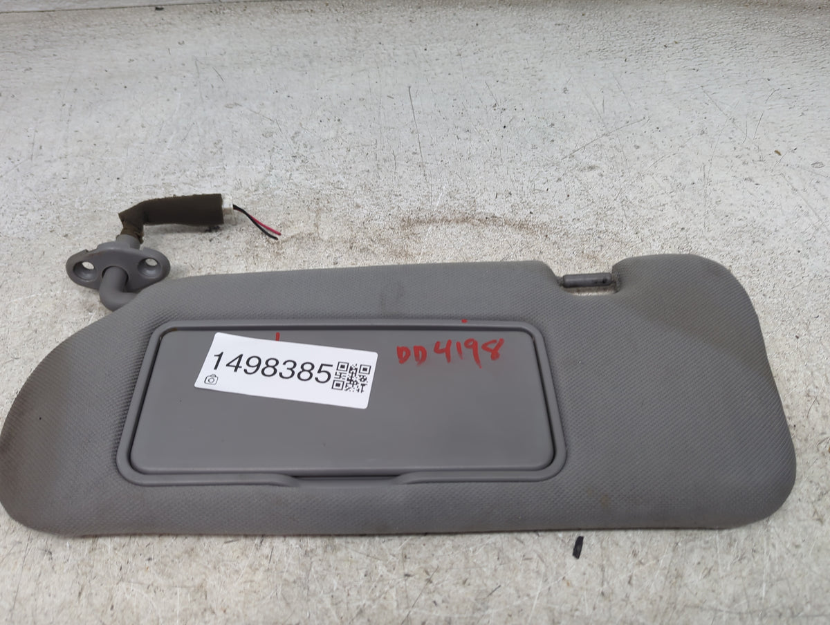2003-2004 Kia Sorento Sun Visor Shade Replacement Driver Left Mirror Fits Fits 2003 2004 OEM Used Auto Parts - Oemusedautopa
