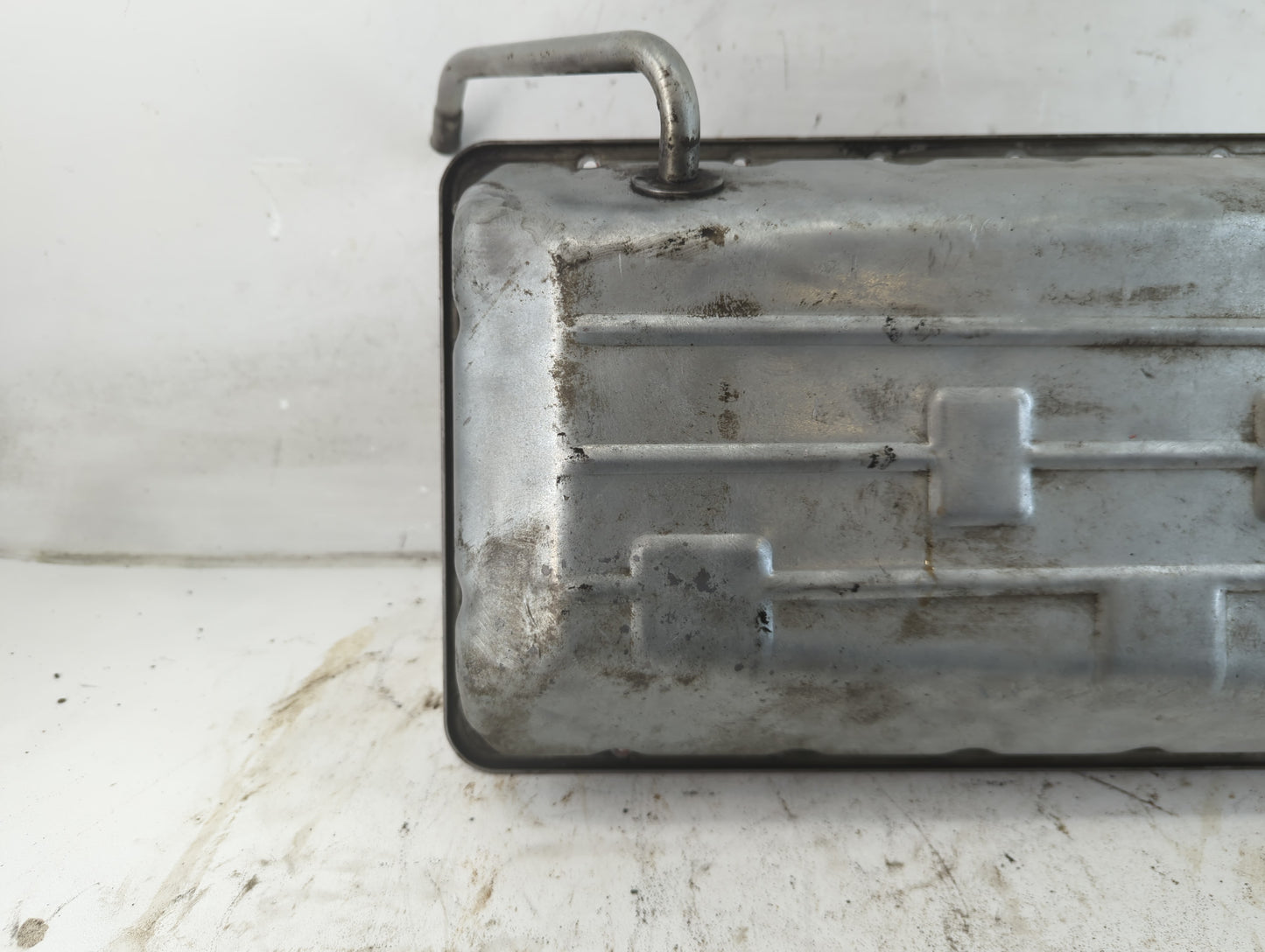 2003-2006 Kia Sorento Engine Oil Pan Fits Fits 2003 2004 2005 2006 OEM Used Auto Parts - Oemusedautoparts1.com