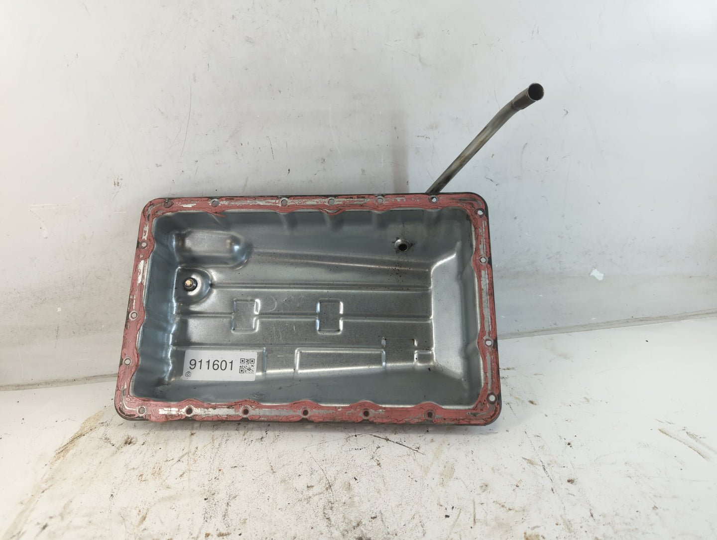 2003-2006 Kia Sorento Engine Oil Pan Fits Fits 2003 2004 2005 2006 OEM Used Auto Parts - Oemusedautoparts1.com