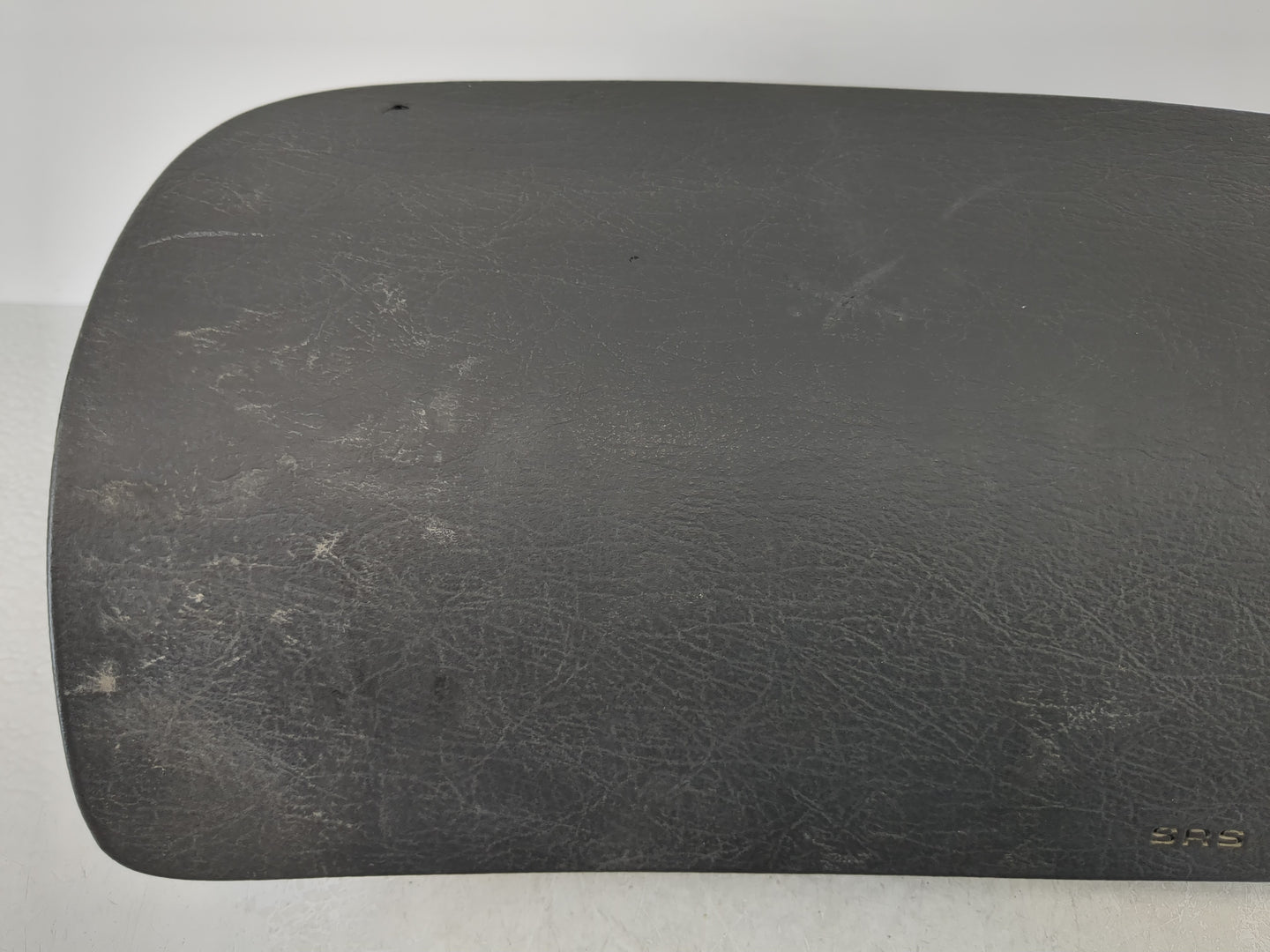 2000-2004 Kia Spectra Air Bag Passenger Right Dashboard OEM P/N:K2DJ 57 K50 Fits Fits 2000 2001 2002 2003 2004 OEM Used Auto