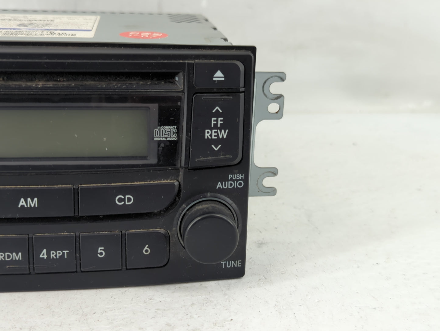 2004 Kia Spectra Radio AM FM Cd Player Receiver Replacement P/N:96150-2F100 Fits OEM Used Auto Parts - Oemusedautoparts1.com