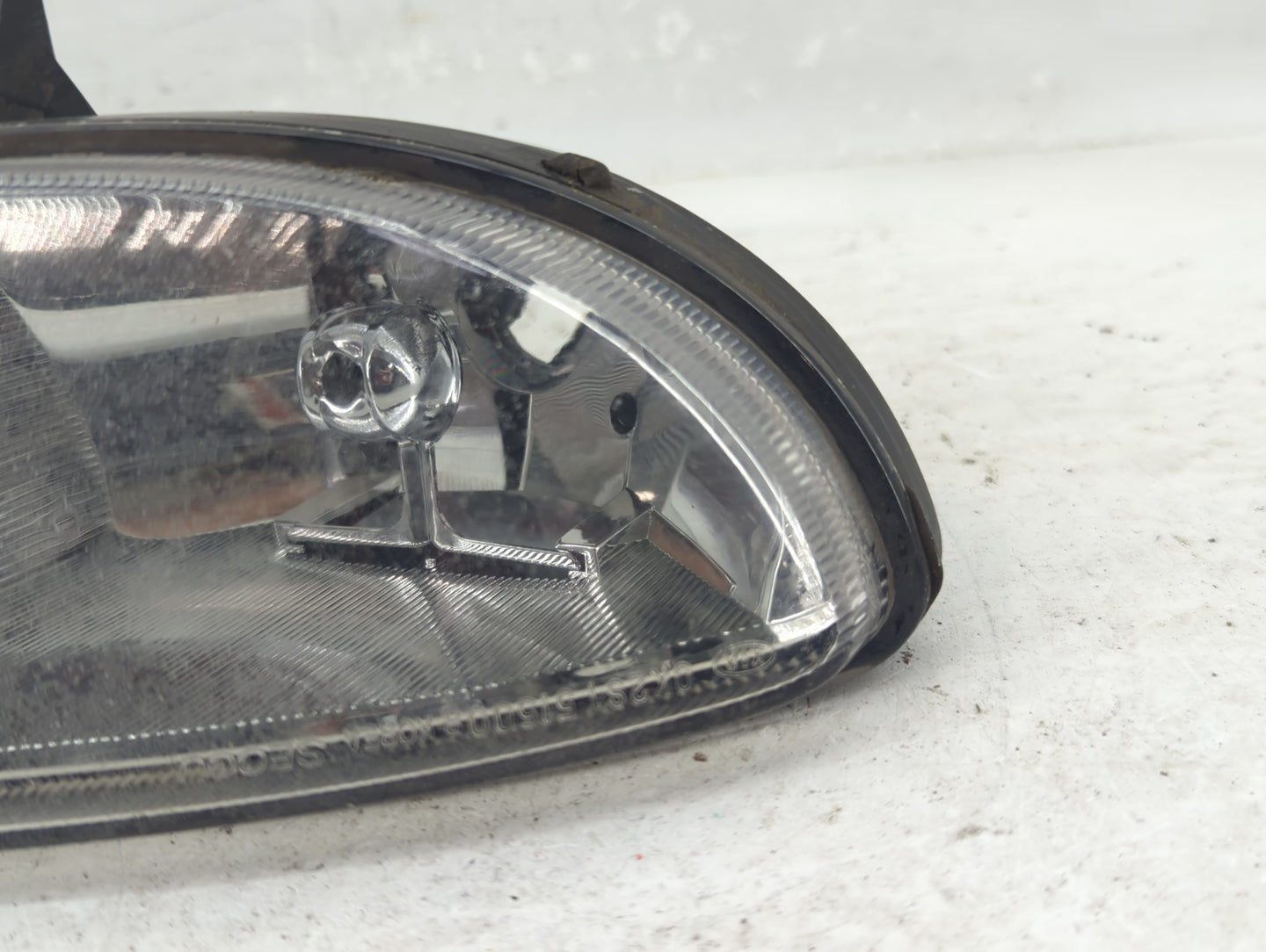 2002-2004 Kia Spectra Passenger Right Oem Fog Light Lamp - Oemusedautoparts1.com