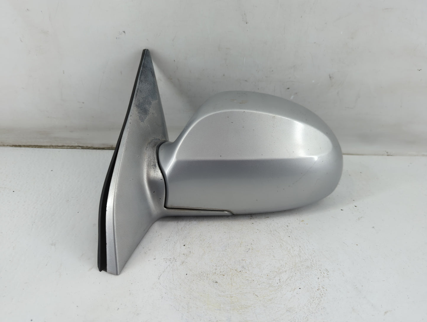 2002-2004 Kia Spectra Driver Left Side View Manual Door Mirror Silver - Oemusedautoparts1.com