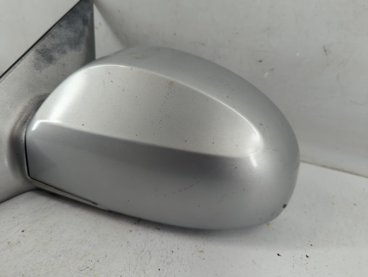 2002-2004 Kia Spectra Driver Left Side View Manual Door Mirror Silver - Oemusedautoparts1.com