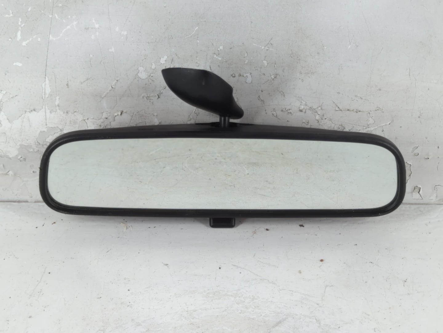 2004-2009 Kia Spectra Interior Rear View Mirror Replacement OEM P/N:E13010082 Fits OEM Used Auto Parts - Oemusedautoparts1.c