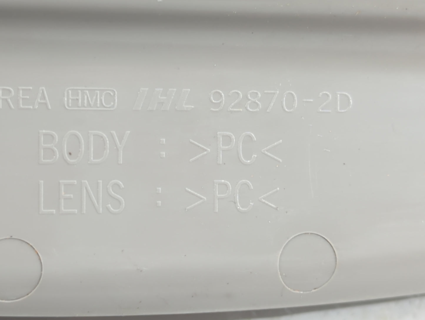 2004 Kia Spectra Overhead Roof Console Interior Dome Light - Oemusedautoparts1.com